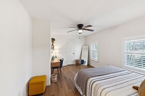 Silos And Stadium Family Oasis Awaits 3 Bedroom Home