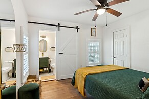 Silos And Stadium Family Oasis Awaits 3 Bedroom Home