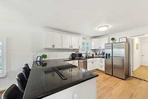 Silos And Stadium Family Oasis Awaits 3 Bedroom Home