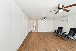 Silos And Stadium Family Oasis Awaits 3 Bedroom Home