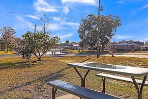 Waterfront Retreat W/ Canal Access 3 Bedroom Home