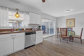 Waterfront Retreat W/ Canal Access 3 Bedroom Home