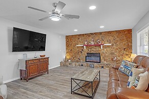 Waterfront Retreat W/ Canal Access 3 Bedroom Home