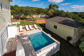 Poinciana House 3 Bedroom Home