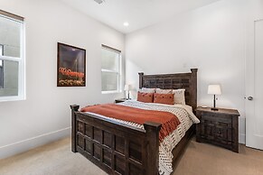 Villa #13 At Bloomington Country Club 4 Bedroom Townhouse