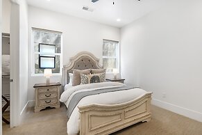 Villa #13 At Bloomington Country Club 4 Bedroom Townhouse