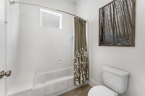 Villa #13 At Bloomington Country Club 4 Bedroom Townhouse