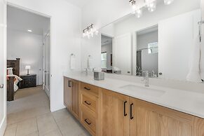 Villa #13 At Bloomington Country Club 4 Bedroom Townhouse