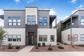 Villa #13 At Bloomington Country Club 4 Bedroom Townhouse