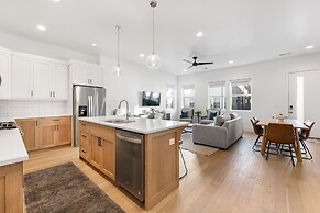 Villa #25 At Bloomington Country Club - Villa Vibes 4 Bedroom Townhous