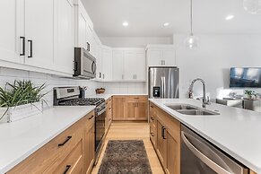 Villa #25 At Bloomington Country Club - Villa Vibes 4 Bedroom Townhous