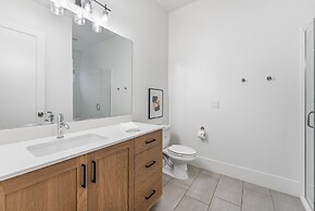 Villa #25 At Bloomington Country Club - Villa Vibes 4 Bedroom Townhous