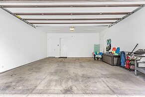 Villa #18 At Bloomington Country Club 4 Bedroom Townhouse