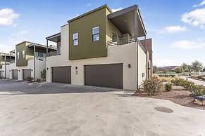 Villa #08 At Bloomington Country Club 3 Bedroom Condo