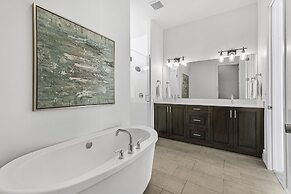 Villa #08 At Bloomington Country Club 3 Bedroom Condo