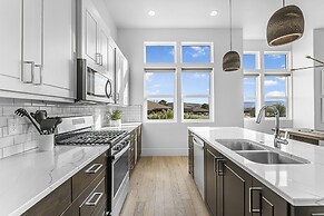 Villa #08 At Bloomington Country Club 3 Bedroom Condo