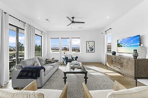 Villa #08 At Bloomington Country Club 3 Bedroom Condo