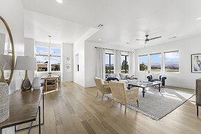 Villa #08 At Bloomington Country Club 3 Bedroom Condo