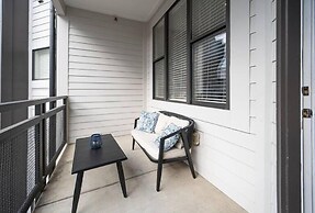 Modern Luxury Apartment with Gym 410