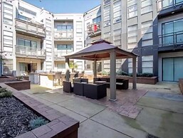 Modern Luxury Apartment with Gym 410