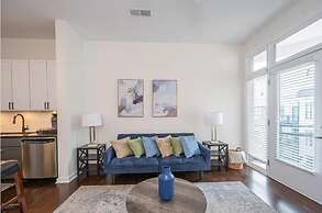 Modern Luxury Apartment with Gym 410