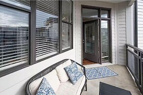 Modern Luxury Apartment with Gym 410