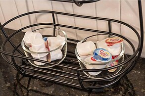 Modern Luxury Apartment with Gym 410