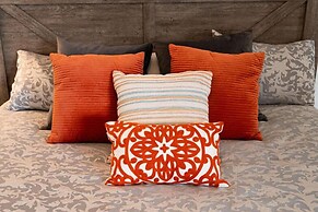 Modern Luxury Apartment with Gym 410