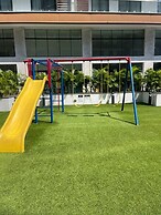 The City Landing Apartment The Signature