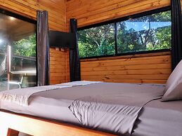 Thoas Lodge - Adults only