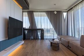 The Cube by Stayinn