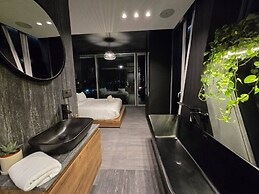 The Cube by Stayinn