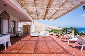 Villa Acqua Saracena by Wonderful Italy