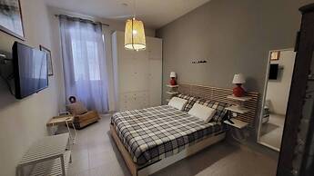Itiseasy Cuglieri 1 Premium Suite Apartment