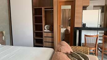 Flat confortável no Tropical Executive