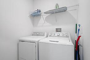 Condo 2bed 2bath Next to Disney w Free Water Park