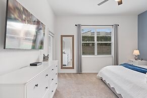 Condo 2bed 2bath Next to Disney w Free Water Park