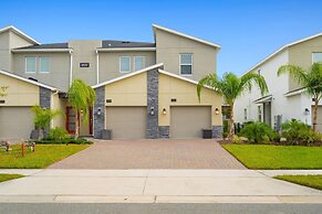 Condo 2bed 2bath Next to Disney w Free Water Park