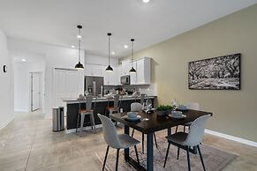 Condo 2bed 2bath Next to Disney w Free Water Park