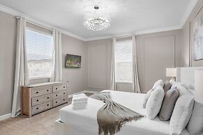 Chic 5bed Home With Themed Rooms