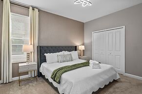 Chic 5bed Home With Themed Rooms