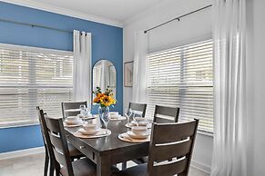 Gorgeous 5bed TH Close to Disney Water Park