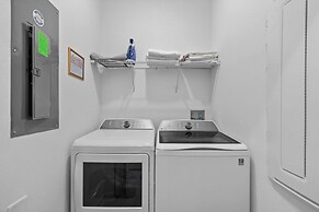 Gorgeous 5bed TH Close to Disney Water Park