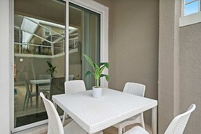 Gorgeous 5bed TH Close to Disney Water Park