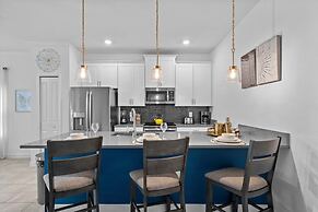 Gorgeous 5bed TH Close to Disney Water Park