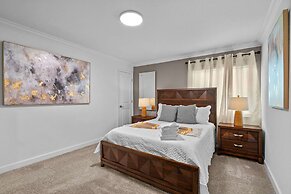 Gorgeous 5bed TH Close to Disney Water Park