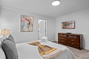 Gorgeous 5bed TH Close to Disney Water Park