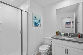 Gorgeous 5bed TH Close to Disney Water Park