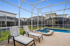 Chic Spacious 5BR Retreat Near Disney