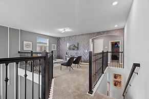 Chic Spacious 5BR Retreat Near Disney